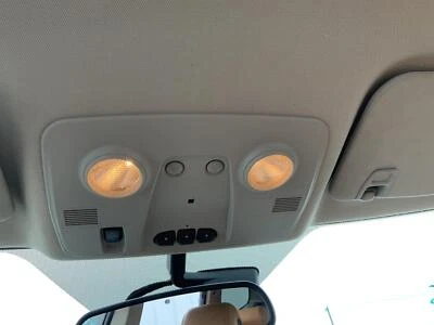 Consola central superior delantera usada se adapta a: Chevrolet Traverse 2014 techo con techo corredizo para Foto 1 de 4