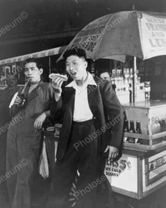 Red Hot Franks Stand Vintage 8x10 Reprint of Old Photo - Bild 1 von 1