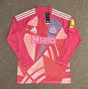 Newcastle United 2024/25 Alternate Goalkeeper Shirt, Large, BNWT - Picture 1 of 5