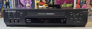 Reproductor VHS VCR Mitsubishi Precision TurboDrive 4 cabezales probado sin control remoto HS-U446  - Imagen 1 de 5