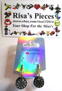 LEGO Loop 2x2 Round Tile Earrings - Black Dart Board- (2 Pieces) - Picture 1 of 2