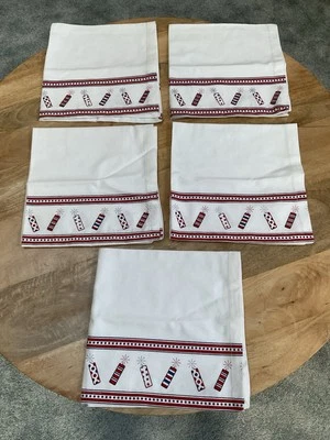 4th of July (5) Cloth Napkins w/Fire Crackers ~ 19.5”x 20” ~ Cotton ~ New - Immagine 1 di 4