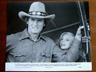 Clint Eastwood Sondra Locke Photographie De Presse 1980 Bronco Billy