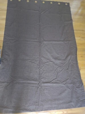 Conjunto de 2 cortinas Bed Bath And Beyond com ilhó black out aprox. 52x84 - Imagem 1 de 4