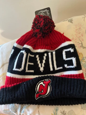 New Jersey Devils NHL 47 BRAND  KNIT CAP WITH POM Cover