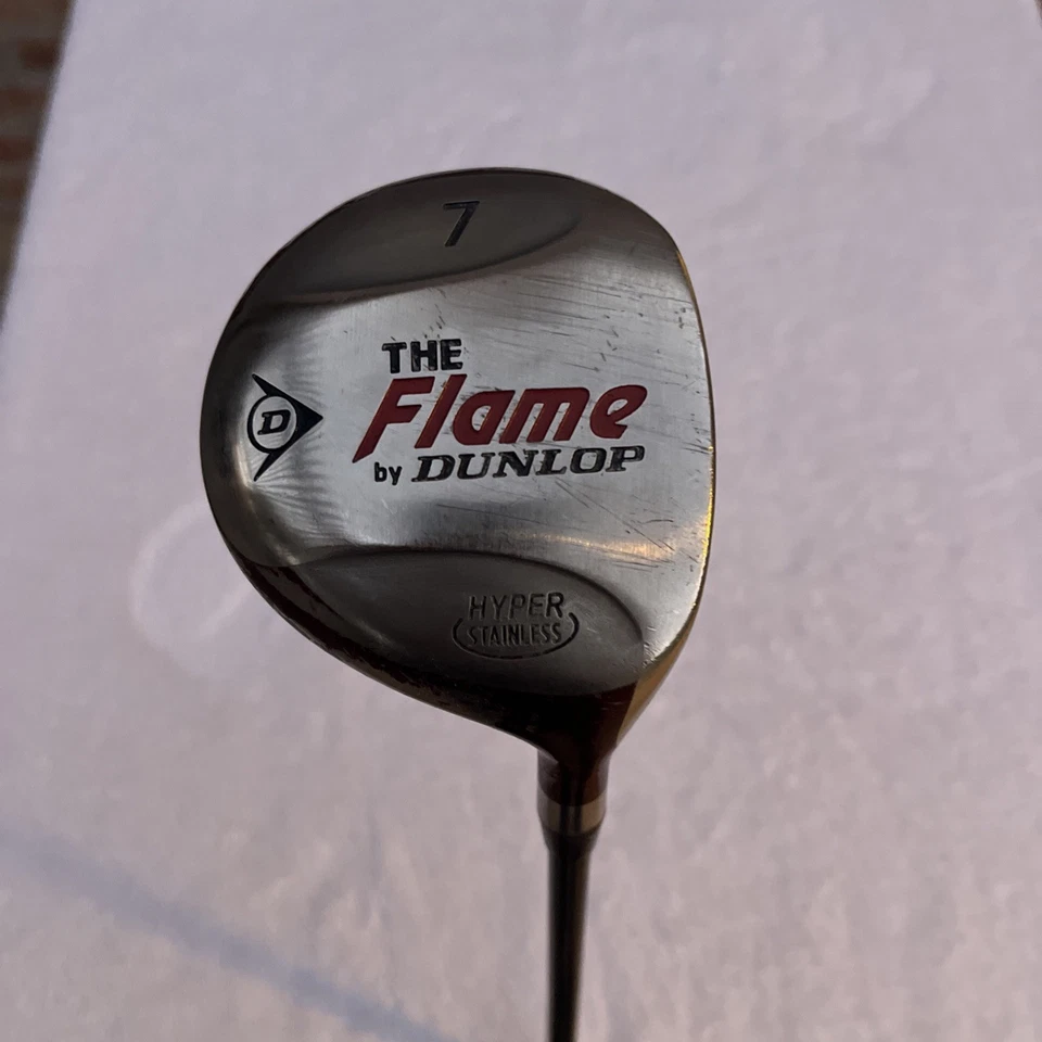 The Flame By Dunlop 7 Fairway Wood Hyper Stainless Mid-Firm Graphite Shaft R/H - Image 1 of 4