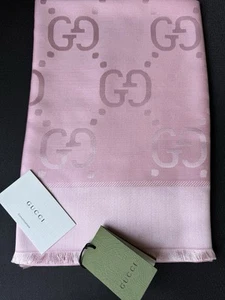 GUCCI GG Logo Schal Tuch 140x140 cm Wolle Seide Farbe:Rosa NEU - Bild 1 von 10