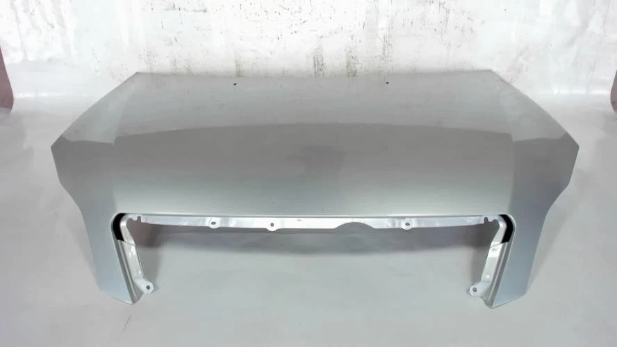 Capot TOYOTA AVENSIS VERSO PHASE 1 5330144060 - Photo 1/4