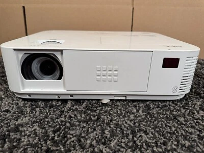 NEC NP-M322W Lamp Projector 3,200 ANSI Lumens 60% Lamp Life HDMI 1200 Hours - Image 1 of 4