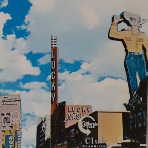 Vintage unbestellte Postkarte Fremont Street Downtown Las Vegas Casino Tagesansicht - Bild 1 von 6