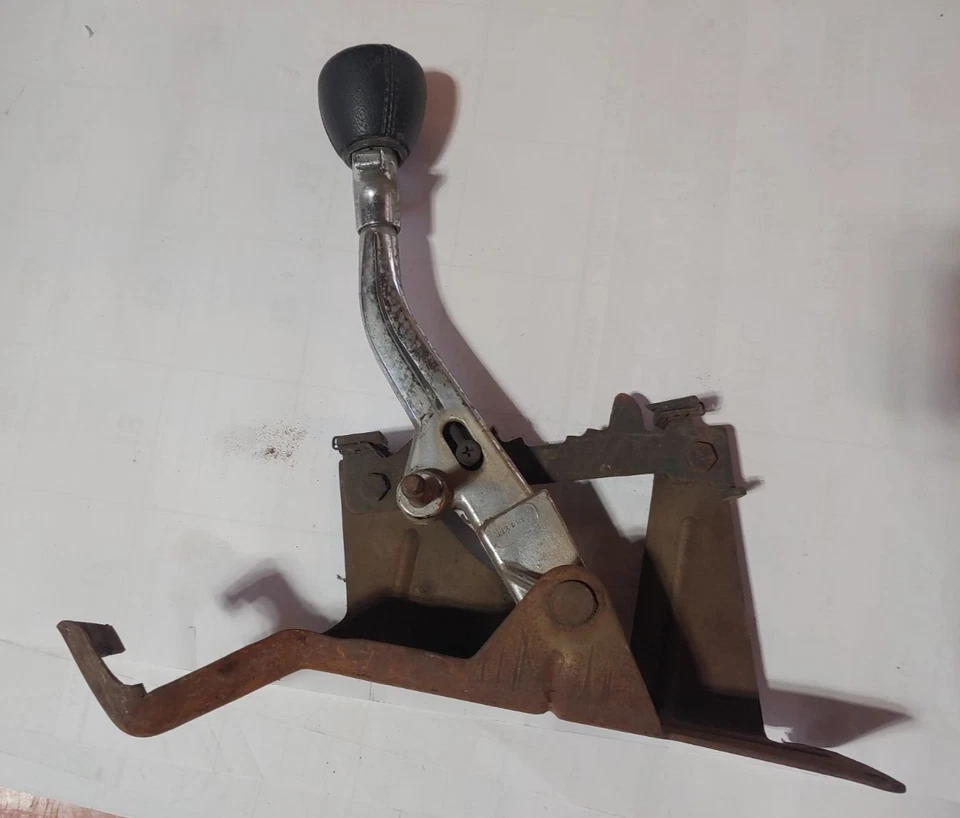 1973-1977 Oldsmobile Cutlass автоматический переключатель пола. - Изображение 1 из 4