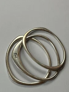Lote de brazalete brazalete fino oblongo plateado marcado con fósil - 2 y 5/8 pulgadas’s - Imagen 1 de 6