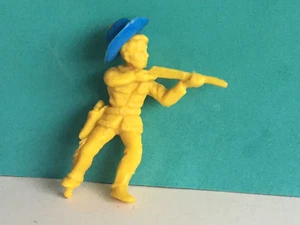1 x UNKNOWN MAKE 1960/70's ? WILD WEST COWBOY. PLASTIC. APPROX 60mm SCALE. - Picture 1 of 2