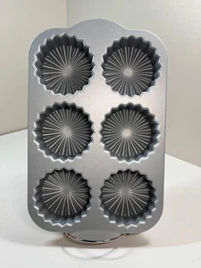 Nordic Ware Ruffled Medallion Cakelet Pan 6 Mold Silver Non Stick 3 Cups Baking - Picture 1 of 4
