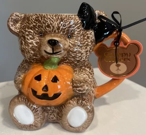 Tazza Halloween Creepy Critters orso che tiene zucca nuova Summerween  - Foto 1 di 9
