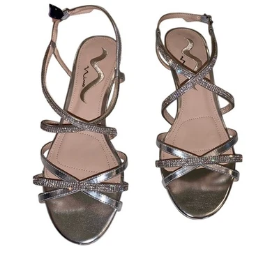 Usado en excelente estado Baile toda la noche! Usado en Excelente Condición Nina Estrás Cuña Tirantes Tacón Bajo Talla 8 Foto 1 de 4