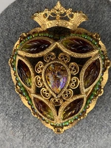 Signed Florenzo gold Tone with A Row of Green Beeds Crown Exquisite N651 - Picture 1 of 2