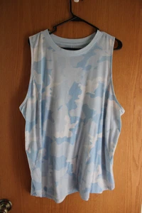 Women's TEK GEAR Workout Gear Tank Top, Blue & White Camo, Size 1X - Picture 1 of 3