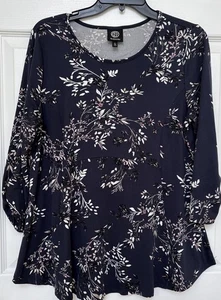 Bobeau Womens L Top Navy Floral Print Multicolor Round Neck 3/4 Sleeves - Picture 1 of 5