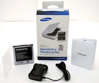 NUEVO GENUINO Samsung Galaxy S4 Externo BLANCO Cargador de Batería Base Micro-USB OEM Foto 1 de 4