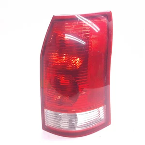 2002 - 2007 SATURN VUE PASSENGER Side Rear Brake Tail Light / Lamp OEM FACTORY - Picture 1 of 4