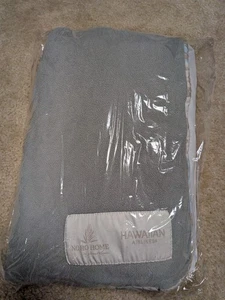 NEW Noho Home Jalene Kanani Hawaiian Airlines FIRST CLASS Blanket Pillow Throw - Picture 1 of 2