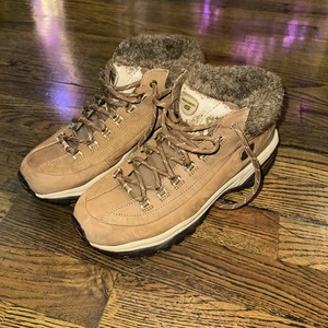 Skechers ~ Leder Wanderschuhe Kunstfell braun Damengröße 8,5 " - Bild 1 von 16