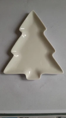 Kaheku Gebäckschale weiß in Tannenbaumform - Bild 1 von 2