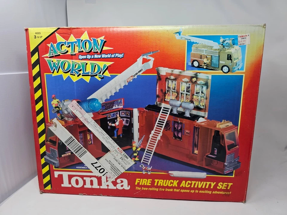 Hasbro Tonka Action World Fire Truck Activity Set 1997 RARE