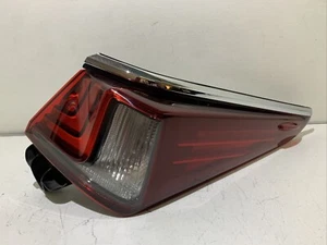 2019 - 2023 Lexus ES350 ES300H LED Tail Light Chrome Passenger RH OEM 0890 - Picture 1 of 15