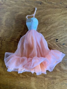Vintage Mattel Peaches And Cream Gown Only 1985 Please Read - Picture 1 of 7