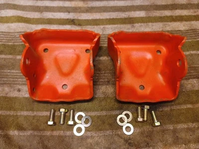 Juego de soportes de motor de carcasa de almeja OEM para camioneta y auto Chevy GMC 471634 Foto 1 de 4