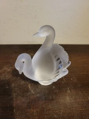 Lalique France Frosted Crystal Pair Swans Figurine Paperweight 3.25" - Image 1 of 4