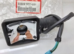 Honda XR250L Winker Base Complete RH.Front..33320-KCZ-U01..Genuine.Nos.NEW - Picture 1 of 3