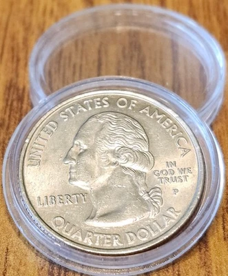 50% Off Sale - 2001P New York State Collectible Quarter from Bank Rolls - Image 1 of 4