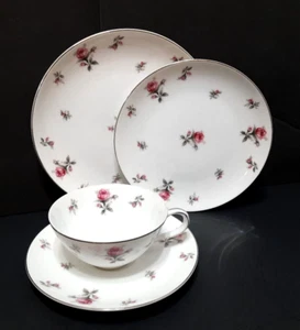 Juego de 4 piezas Meito Rosechintz China 1 taza y platillo de ensalada y mantequilla de pan - Imagen 1 de 10