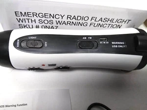 NEW Emergency Radio Flashlight with SOS Warning Function Outdoor Plastic (White) - Picture 1 of 7