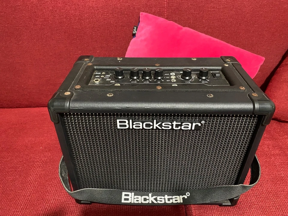 BLACKSTAR ID Core 10 W- AMPLIFICATORE STEREO CON EFFETTI PER CHITARRA 10W usato - Immagine 1 di 1