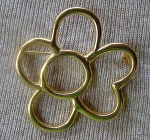 BLUMENFORM - HUT/BROSCHE/NADEL SEHR GUTER ZUSTAND - Bild 1 von 7