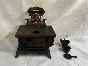 VINTAGE ANTIQUE TOY CAST IRON STOVE MINIATURE / KENTON BRAND ROYAL - Picture 1 of 6