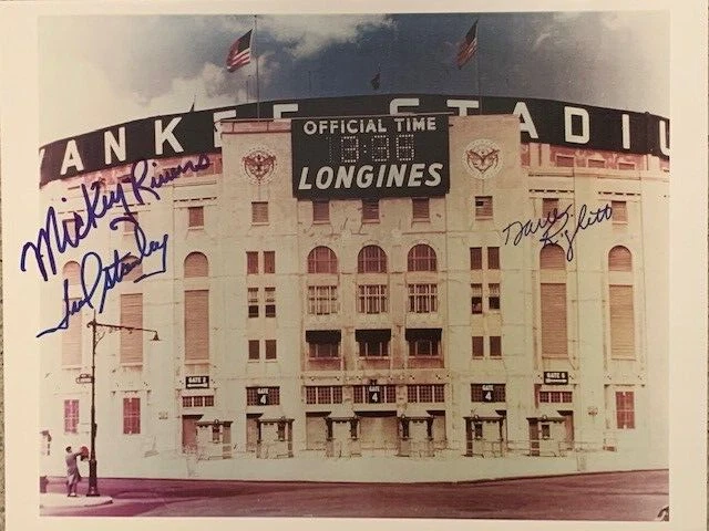 NEW YORK YANKEES LEGENDS SIGNED YANKEE STADIUM 8X10 RIGHETTI, STANLEY, RIVERS! - Image 1 of 1