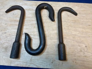 Gancho “s” forjado masivo, 6 libras, dos ganchos más faltan asas - Imagen 1 de 8