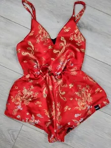 Sexy Pantalones Cortos con Estampado Asiático O-Mighty Mono Rojo Medio Cuello en V Tanque Sedoso Oriental - Imagen 1 de 9