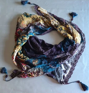 Cecil Bandanatuch Orientstil 100x100 cm Bommeln Rüschenrand Multicolor - Bild 1 von 5