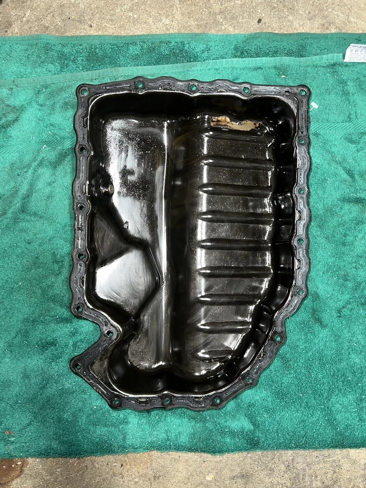 06J103600AA 2012 Volkswagen GTI 2.0T CBFA cárter de aceite Foto 1 de 3