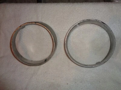 Biseles de faros pintables Mopar 1971 Plymouth Cuda Foto 1 de 2