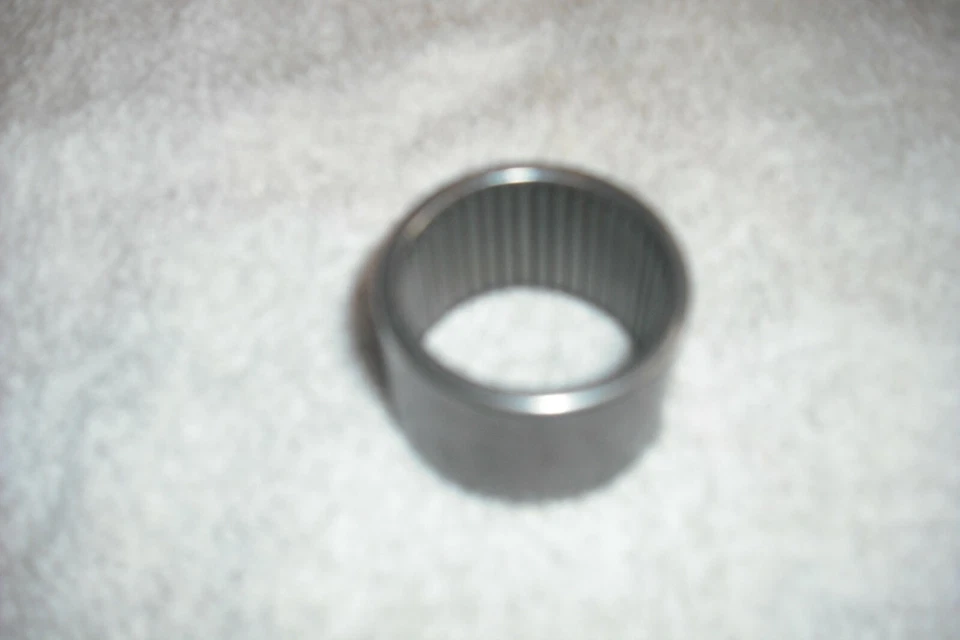 M151 M151A1 M151A2 CAJA DE TRANSFERENCIA RODAMIENTO DE RODILLOS NUEVO MS-17131-35 Foto 1 de 1