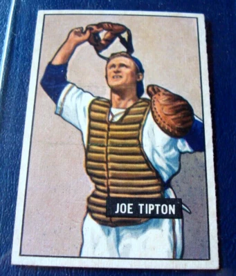 1951 Bowman #82 JOE TIPTON ex/nm +  PHILADELPHIA ATHLETICS no creases - Image 1 of 3