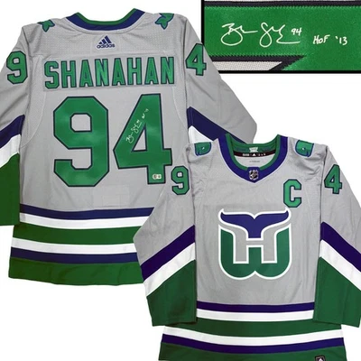Camiseta deportiva retro Adidas PRO firmada por BRENDAN SHANAHAN Hartford Whalers-HOF'13-Beckett Foto 1 de 2
