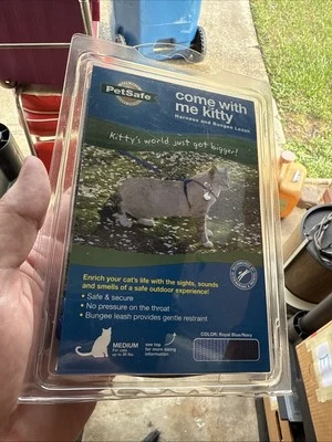 PetSafe Come With Me Kitty Cat Harness & Bungee Leash SZ MED Royal Blue/Navy (J) - Image 1 of 3